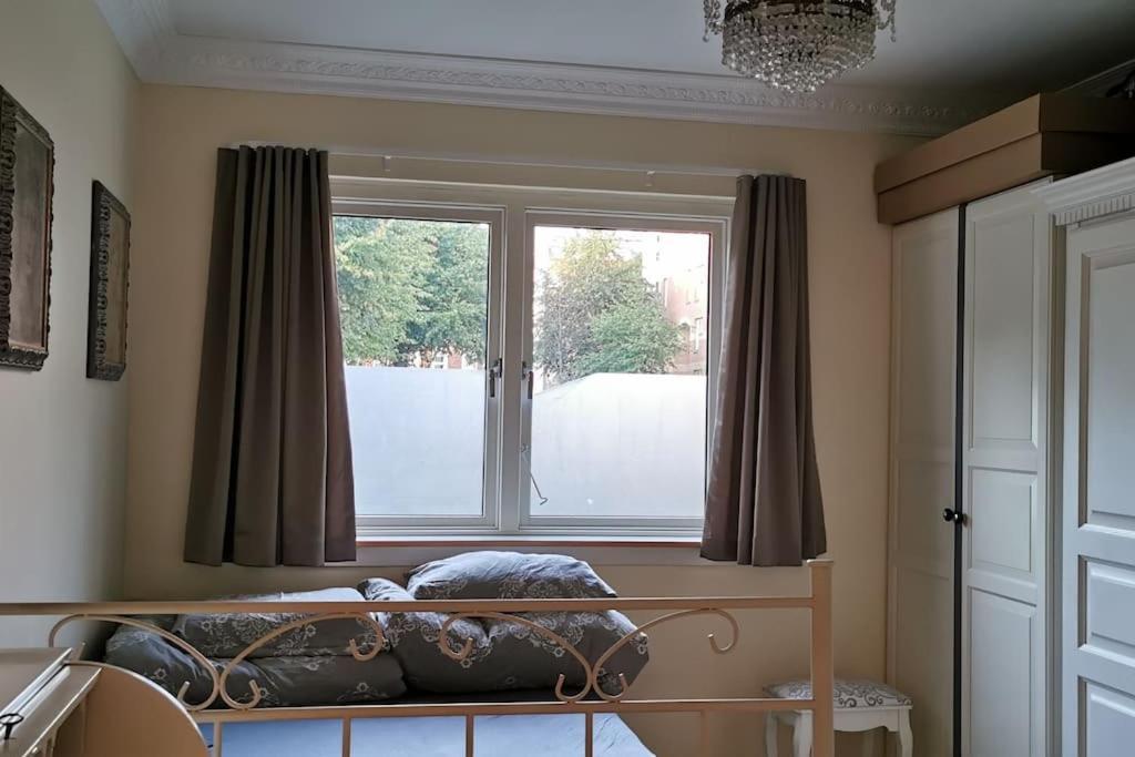 Appartamento Classic Groundfloor With Patio Close To Metro Copenaghen