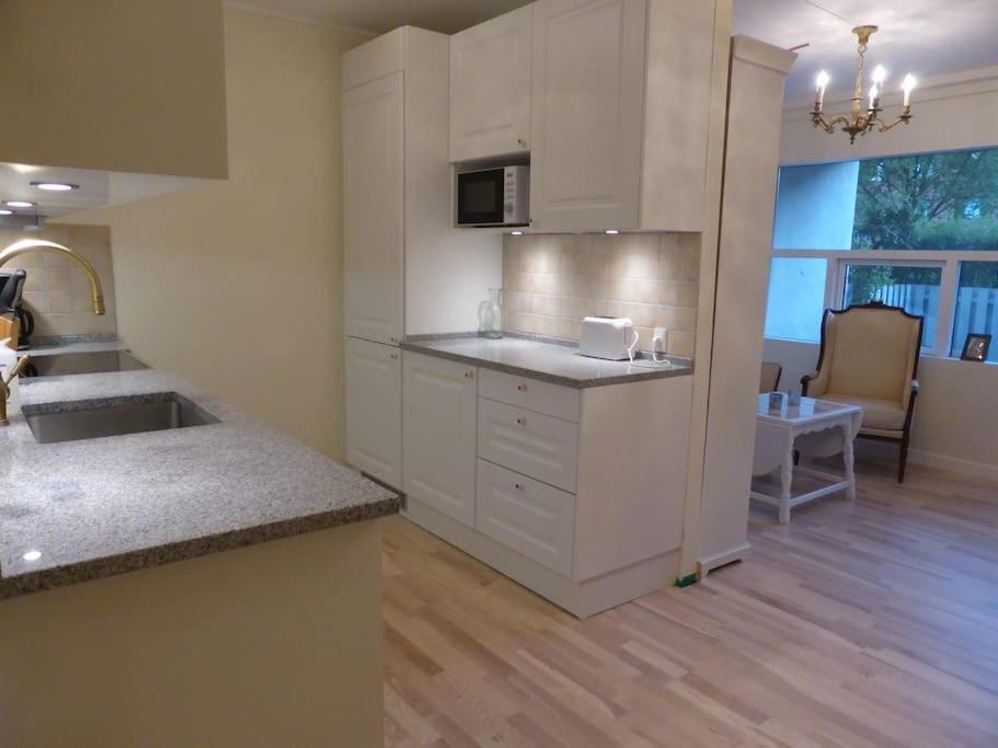 Classic Groundfloor With Patio Close To Metro Copenaghen