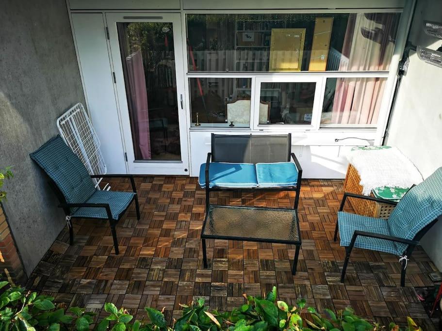 Classic Groundfloor With Patio Close To Metro Appartamento *